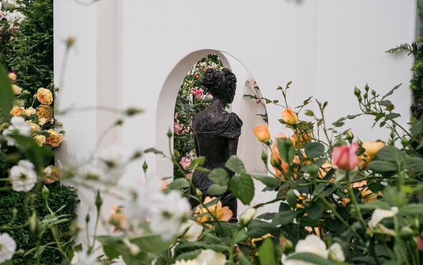 Der Chelsea-Look für Zuhause: So gestalten Sie Ihren eigenen geheimen Garten